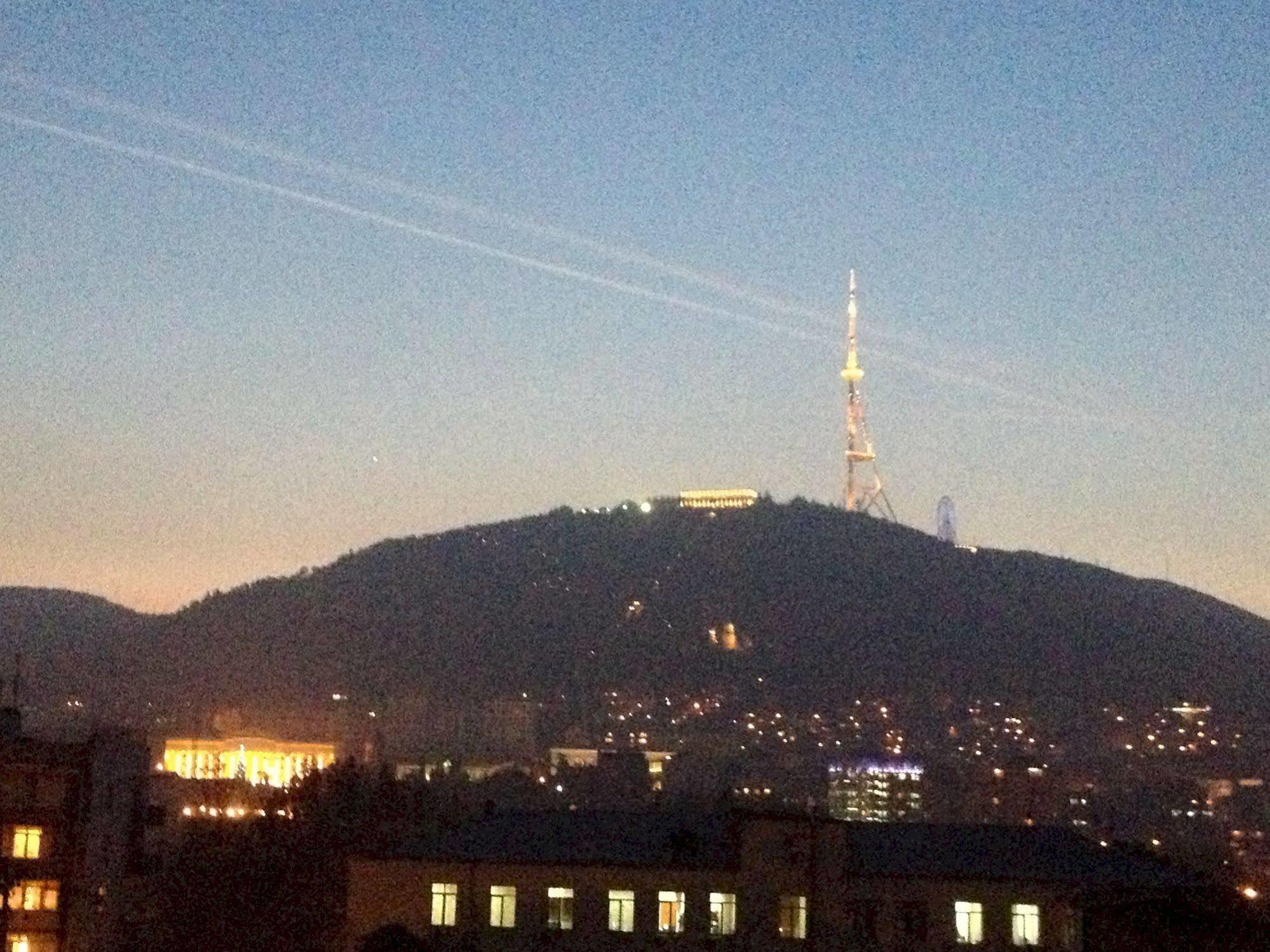 Hotel Corner Tbilisi Exterior foto